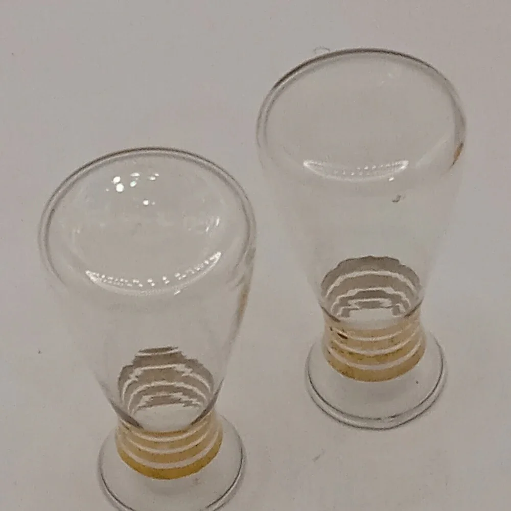 PYREX GLASS  Oil & Vinegar Cruets and Salt Pepper Shakers No Stoppers Gold Band - Picture 7 of 8